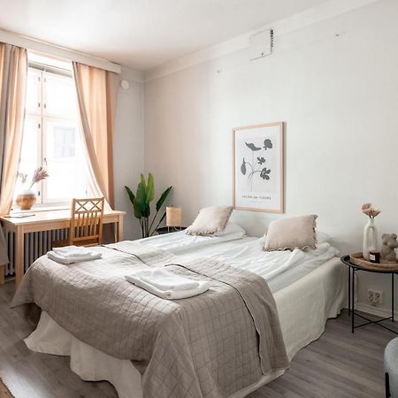 2Ndhomes Cozy Studio By The Esplanade Park Helsinki Exterior foto
